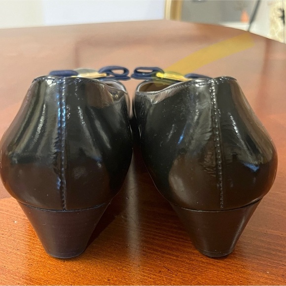 Salvatore Ferragamo Vara Pump Black Leather 10.5 - Picture 5 of 14